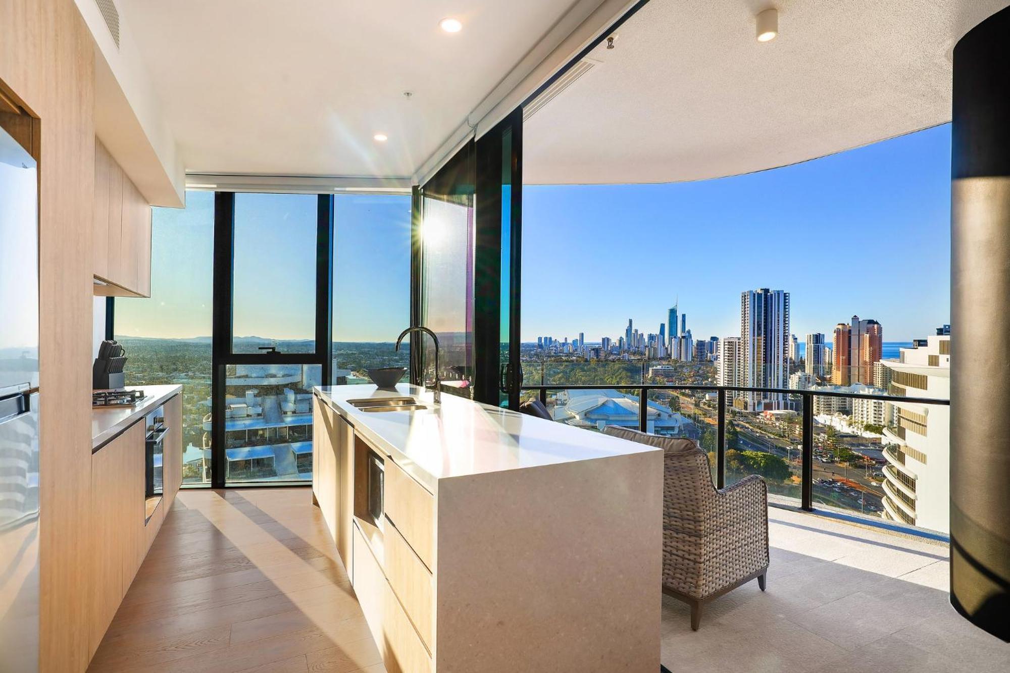 Luxury S Casino Residences Broadbeach - Holiday Paradise غولد كوست الغرفة الصورة