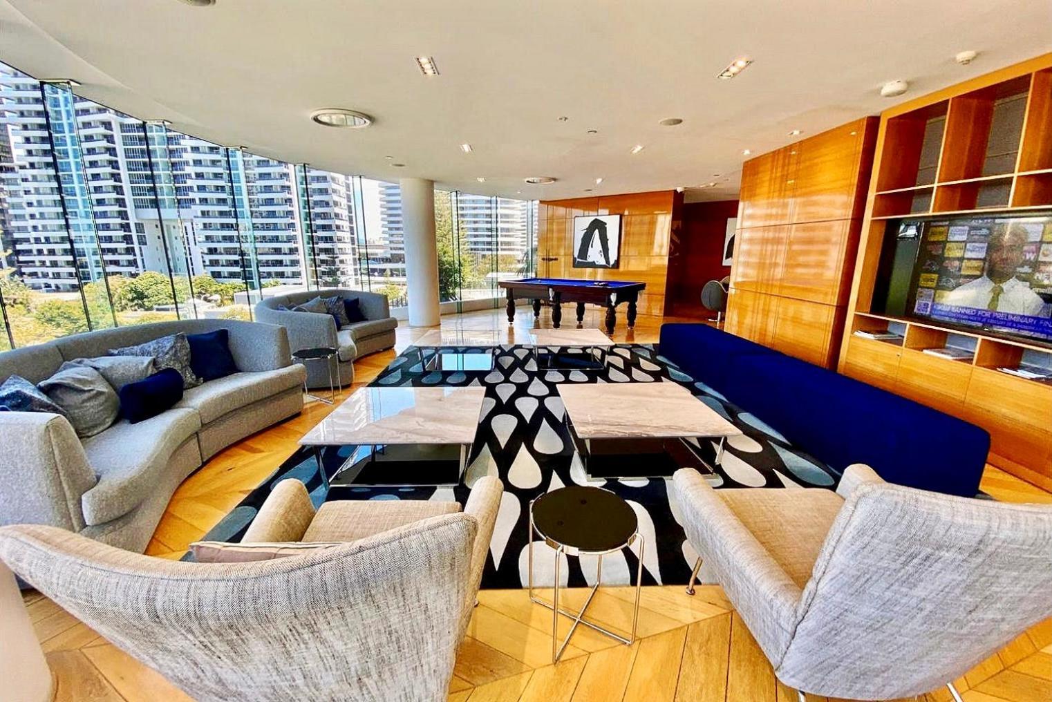 Luxury S Casino Residences Broadbeach - Holiday Paradise غولد كوست الغرفة الصورة