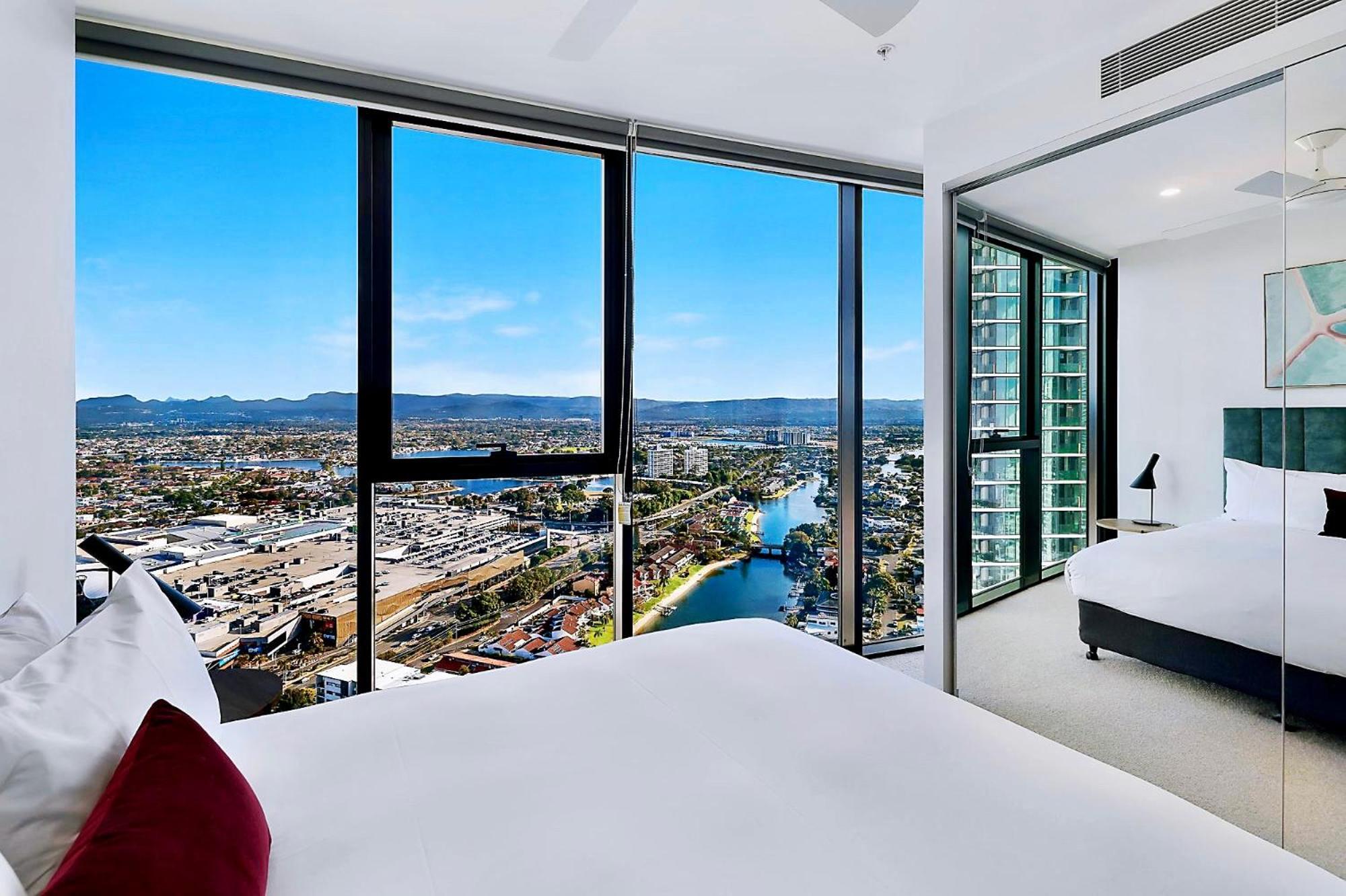 Luxury S Casino Residences Broadbeach - Holiday Paradise غولد كوست الغرفة الصورة